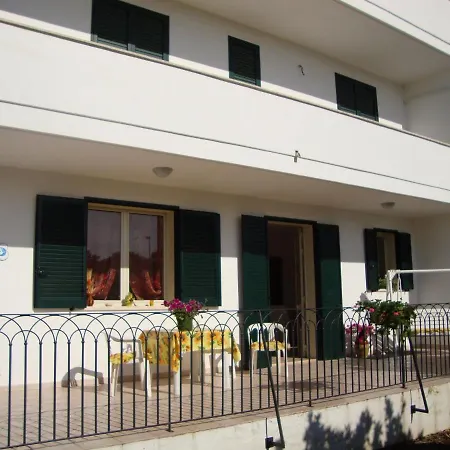 فندق مبيت وإفطار Soleluna Santa Caterina (Lecce)